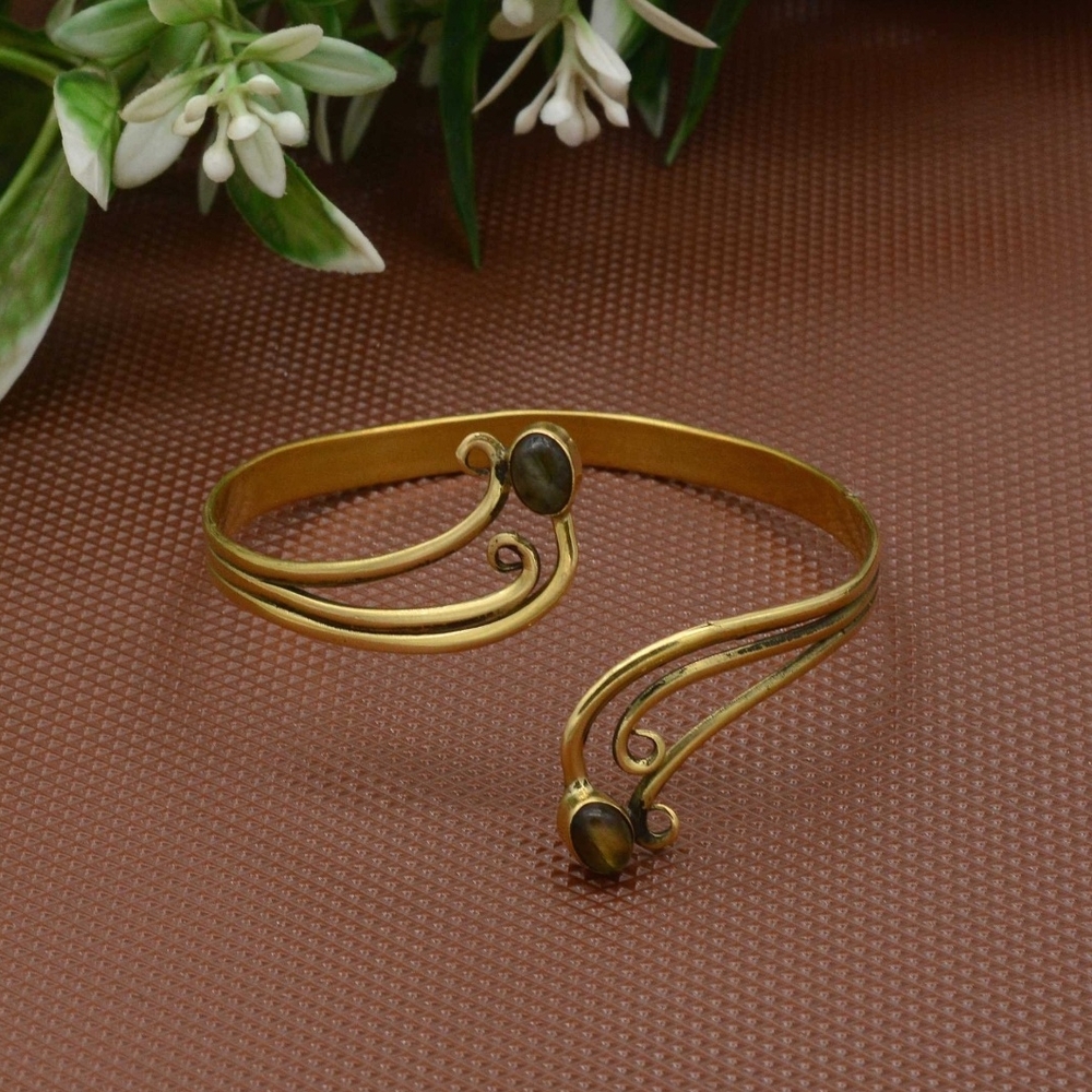 Elegant Gold-Toned Bracelet with Black Accents